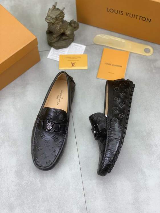 Picture of Louis Vuitton Shoes _SKULVsz38-45mnf037812071